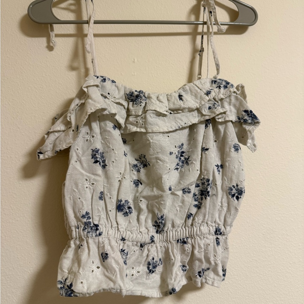 American Eagle Outfitters White and Blue Floral Blouse